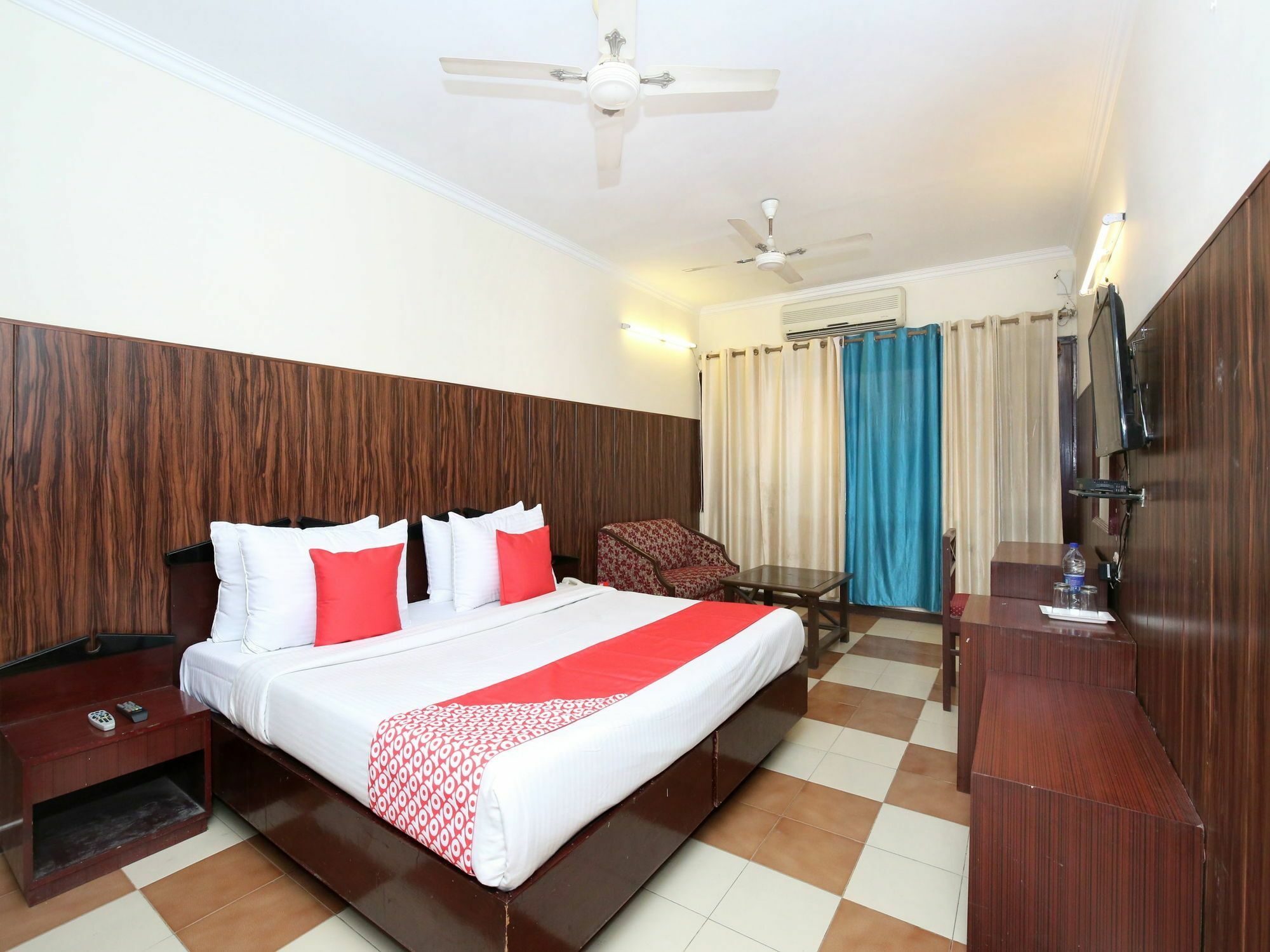 Hotel Oscar Regency Panchkula Exterior photo
